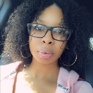 Meet your Posher, Katrina